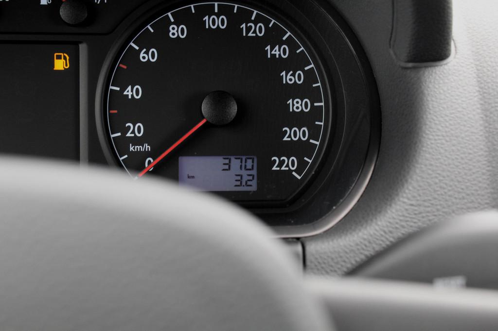 Volkswagen Polo 1.4-16V Comfortline 370km! NL-auto! 1e eig.!, Auto's, Volkswagen, Stof, Zwart, Metallic lak, Blauw