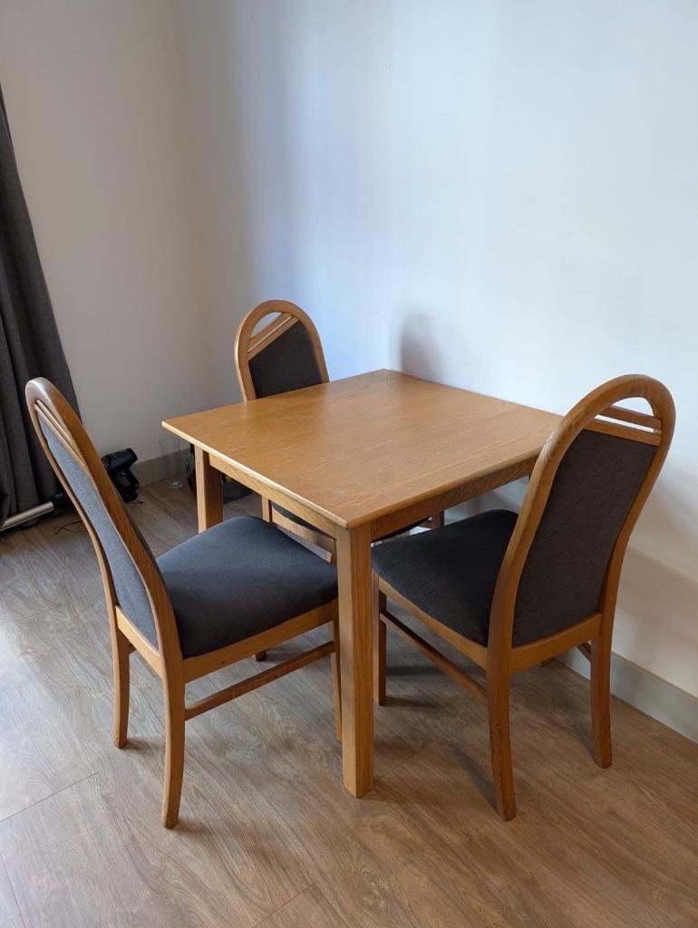 Dining Table with 3 Chairs, Huis en Inrichting, Ophalen, Gebruikt, 50 tot 100 cm, Vierkant