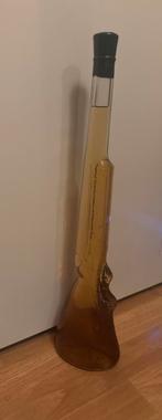 Wijn en decoratieve fles geweer vorm, Overige typen, Zo goed als nieuw, Vol, Italië