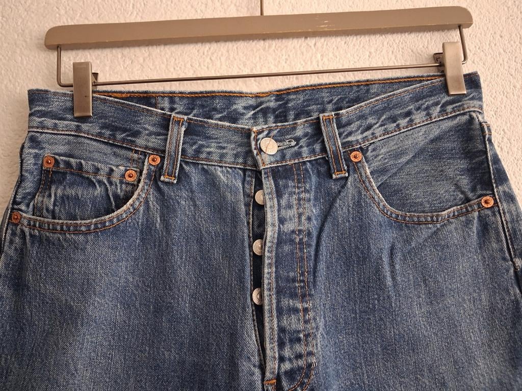 Levi's 501 Jeans W33 L34 - Klassieke Blauwe Denim, Kleding | Heren, Spijkerbroeken en Jeans, Levi's, Blauw, Ophalen of Verzenden