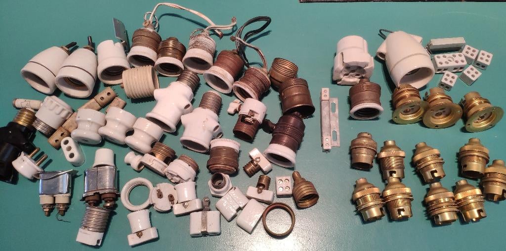 Antiek porselein en koper elektra spul vintage electriciteit, Ophalen