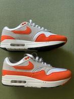 Nike air max 1 safety orange maat 44,5, Kleding | Heren, Ophalen of Verzenden, Zo goed als nieuw, Overige kleuren