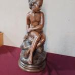 Zittende naakte vrouw van kunstenaar FALCONET, Ophalen