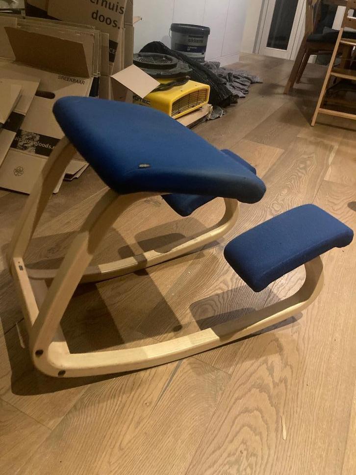 Varier ergonomic Kniestoel voor bureau variable balans, Huis en Inrichting, Bureaustoelen, Gebruikt, Balstoel, Blauw, Ergonomisch