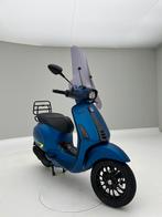 Nette Vespa SPRINT met geelkenteken, Fietsen en Brommers, Scooters | Vespa, Ophalen, Maximaal 45 km/u, Vespa S, Zo goed als nieuw