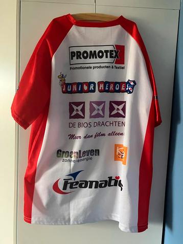 Gesigneerd sc Heerenveen shirt 22/23 + boekje beschikbaar voor biedingen