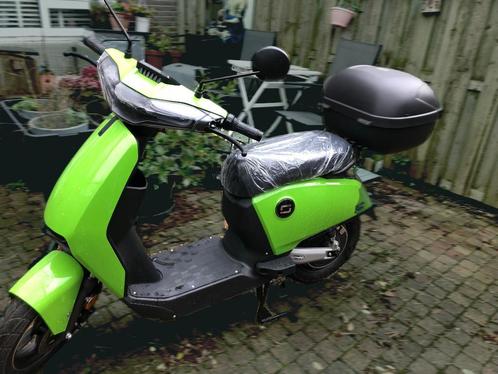Vmoto Soco CUx - Electrische scooter, E-scooter 45KM, Fietsen en Brommers, Brommers | Overige merken, Nieuw, Maximaal 45 km/u