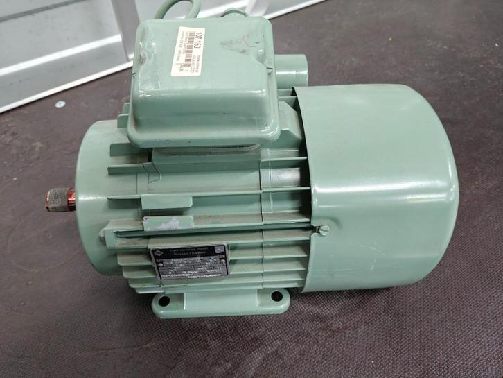 Electro motor 230 Volt 0,75 kW, Doe-het-zelf en Verbouw, Gereedschap | Overige machines, Nieuw, Ophalen of Verzenden