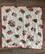 kerst zakdoek mini tafelkleed met kerst decoratie rood groen, Diversen, Gebruikt, Ophalen of Verzenden
