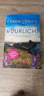 Karen Swan , het wilde eiland,  vuurlicht, Ophalen of Verzenden, Zo goed als nieuw, Nederland