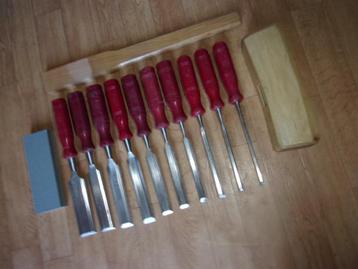 Oude(Top Nooitgedagt Beitels Bergstaal)Rond Jaren80Zweden.!! beschikbaar voor biedingen