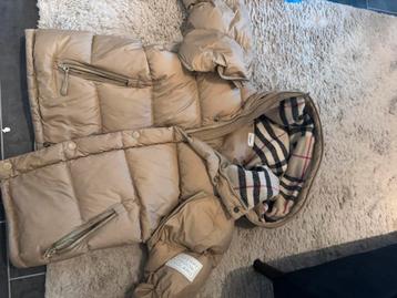 Burberry jas maat L beschikbaar voor biedingen