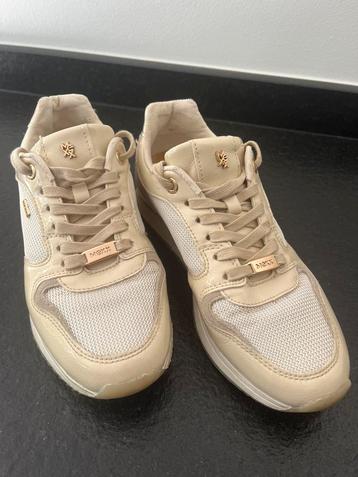 Sneakers Mexx beschikbaar voor biedingen