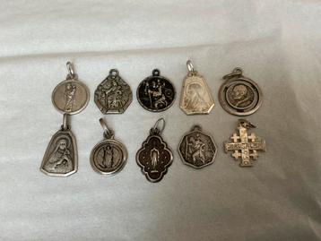 10 oude zilveren religieuze hangertjes/ medailles gemerkt beschikbaar voor biedingen