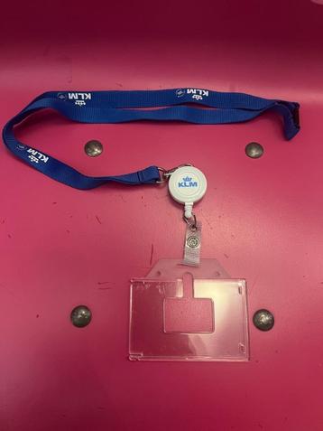 KLM pashouder en sleutelhangers beschikbaar voor biedingen