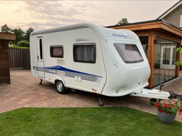 Zeer mooie Hobby 440 met nieuwe Dorema voortent beschikbaar voor biedingen