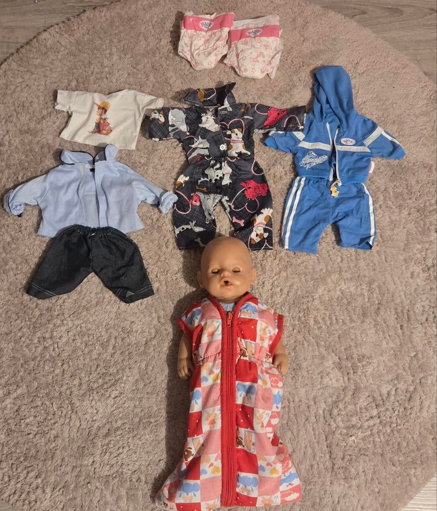 Baby Born Pop met Kleding en Accessoires, Ophalen of Verzenden, Gebruikt, Babypop