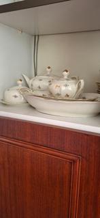 Thee servies liefelijke bloemetjes., Ophalen