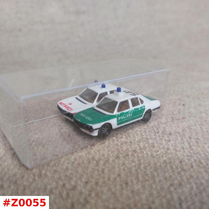 2 stuks BMW 528 i ( 1x POLIZEI + 1x NOTARZT ) Herpa 1:87 H0, Hobby en Vrije tijd, Modelauto's | 1:87, Zo goed als nieuw, Auto