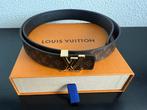 Louis Vuitton Reversible Initialis Riem 90cm, Kleding | Heren, Riemen en Ceinturen, Ophalen of Verzenden, Riem of Ceintuur, Louis Vuitton