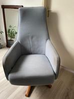 Prominent relax fauteuil met bijbehorende hocker, Huis en Inrichting, Fauteuils, Ophalen, Gebruikt, Stof