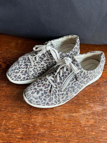 Diverse (dames)schoenen maat 40/41 beschikbaar voor biedingen