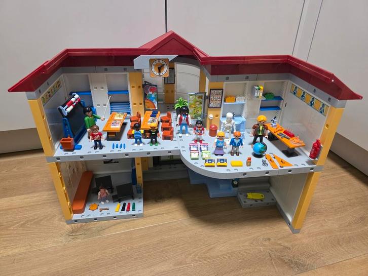 Playmobil 5923 ingerichte basisschool, Kinderen en Baby's, Speelgoed | Playmobil, Zo goed als nieuw, Ophalen of Verzenden