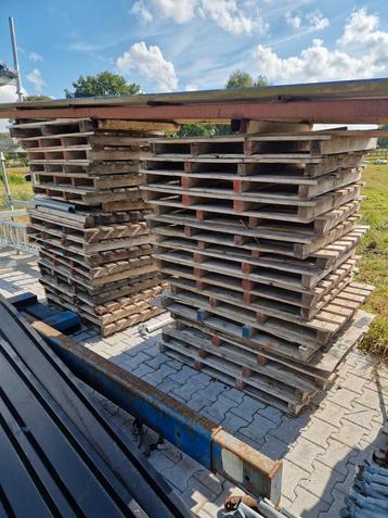 40 Goede Pallets te Koop beschikbaar voor biedingen