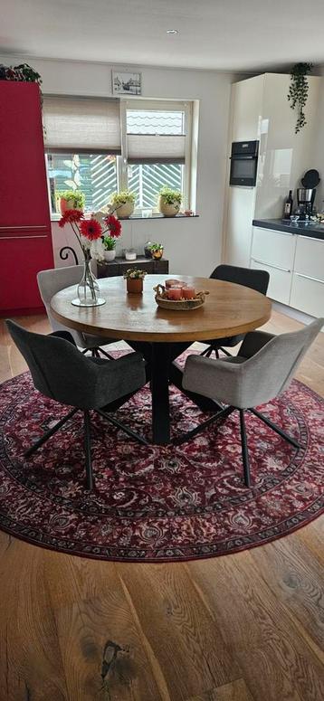 4 Zazuhome Draaibare Eetkamerstoelen - Showmodellen beschikbaar voor biedingen