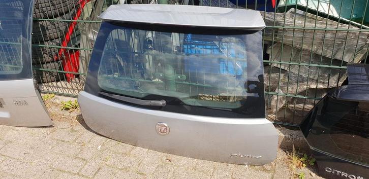 FIAT GRANDE PUNTO ACHTERKLEP BJ 2007, Auto-onderdelen, Carrosserie en Plaatwerk, Achterklep, Achter, Gebruikt, Ophalen of Verzenden