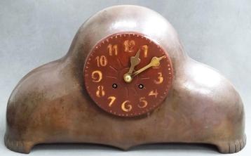 Om 1925 Art Deco Amsterdamse School Mantelklok Pendule  beschikbaar voor biedingen