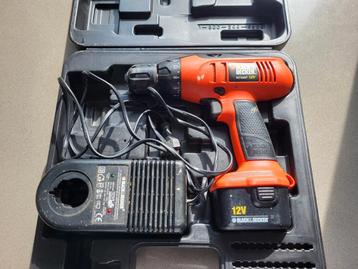 Accu boormachine Black & Decker accuboormachine 12V + koffer beschikbaar voor biedingen