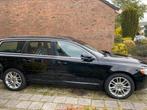 Volvo V70 T4 132KW Aut. 2011 Zwart, Auto's, 1596 cc, 4 cilinders, 179 pk, Zwart