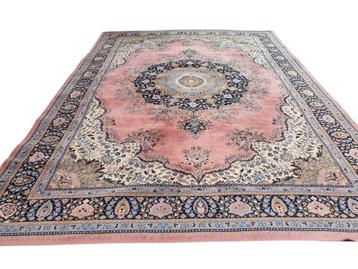 Prachtig vintage tapijt van Louis de Poortere 250 x 350 cm beschikbaar voor biedingen