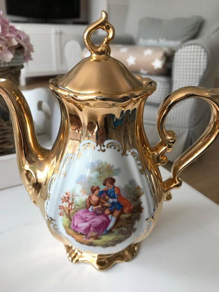 Antiek Porseleinen Theeservies met Gouden Accenten en Romant, Antiek en Kunst, Antiek | Porselein, Ophalen