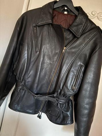 Vintage lederen bikerjack (S/M) beschikbaar voor biedingen
