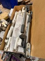 AXA Telescopische Raamuitzetter - Nieuw in doos, Doe-het-zelf en Verbouw, Hang- en Sluitwerk, Ophalen of Verzenden, Nieuw, Overige materialen