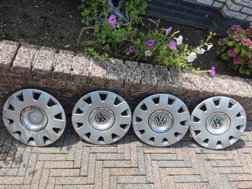 Wieldoppen VW 3B0 601 147  beschikbaar voor biedingen