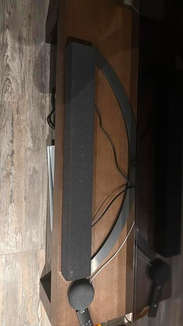 LG DSP2 2.1‑soundbar beschikbaar voor biedingen
