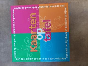 Kaarten op tafel spel eo beschikbaar voor biedingen