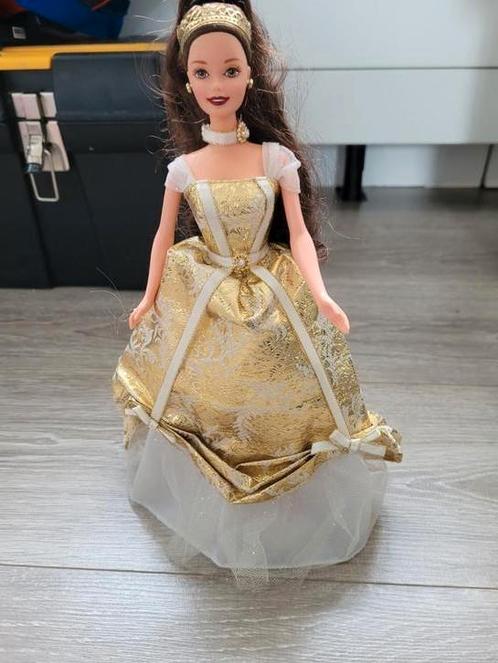 Mooie Sissi barbie, Verzamelen, Poppen, Zo goed als nieuw, Ophalen of Verzenden