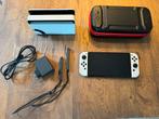 Nintendo Switch OLED wit, Spelcomputers en Games, Ophalen of Verzenden, Zo goed als nieuw, Met 2 controllers, Switch OLED