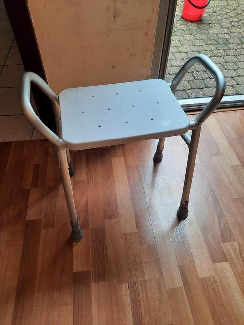 Douchekrukje Performance Health met armleuningen, Huis en Inrichting, Krukjes, Gebruikt, Staal, Ophalen