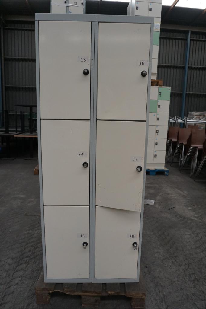 Locker lockerkasten met geldsysteem - mist 2 sloten, Huis en Inrichting, Kasten | Lockerkasten, Gebruikt, Ophalen of Verzenden