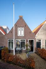 Charmant huis op unieke locatie aan open vaarwater Heeg, Huizen en Kamers, Huizen te koop, Tot 200 m², 106 m², 3 kamers, Tussenwoning