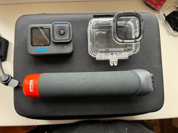 Go pro 11 met toebehoren beschikbaar voor biedingen