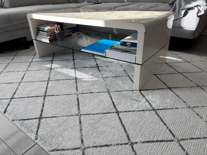 Hoogglans witte salontafel, Huis en Inrichting, Tafels | Salontafels, Gebruikt, Minder dan 50 cm, 50 tot 100 cm, 100 tot 150 cm
