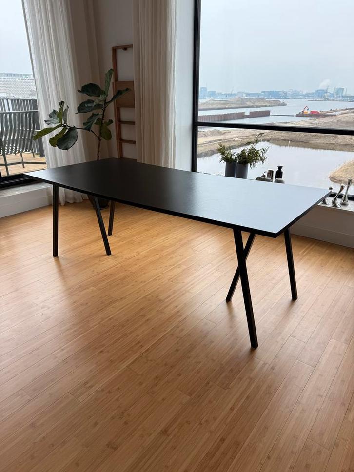 Hay Loop Stand Tafel Zwart 200 cm, Huis en Inrichting, Tafels | Eettafels, Zo goed als nieuw, 50 tot 100 cm, 200 cm of meer, Vijf personen of meer