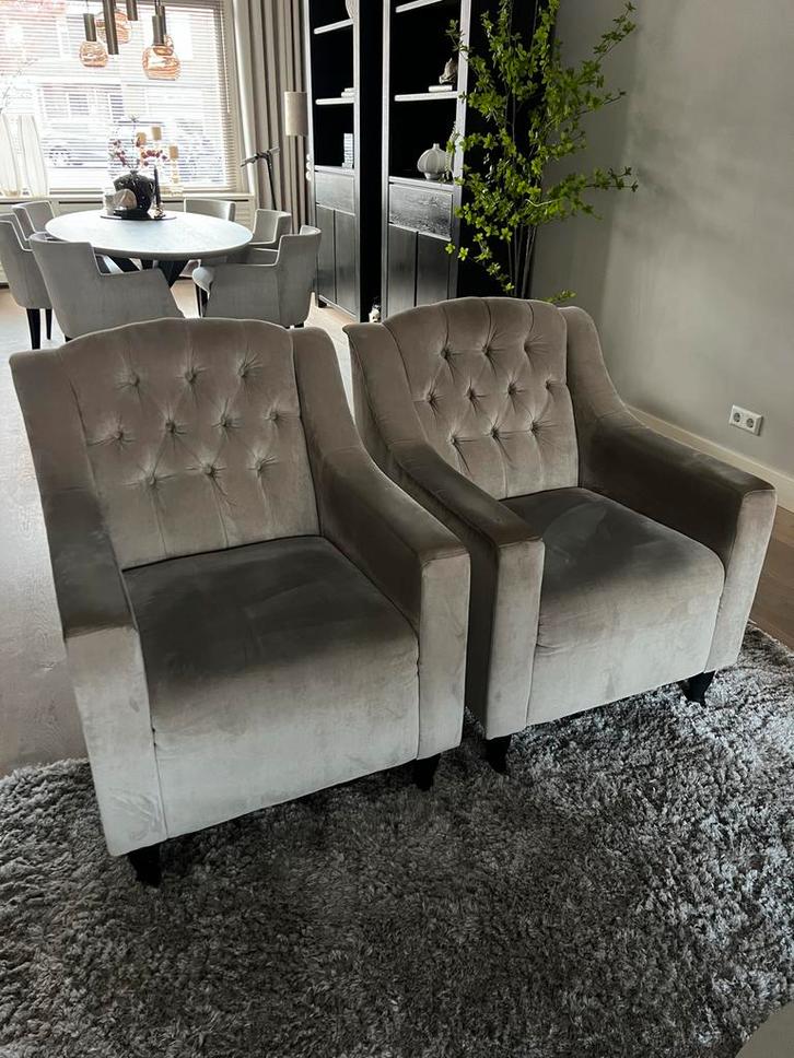 Gecapitonneerde Fauteuil - Stijlvol & Comfortabel, Huis en Inrichting, Fauteuils, Gebruikt, Stof, 50 tot 75 cm, 75 tot 100 cm