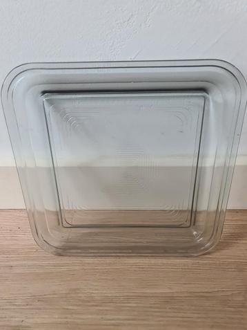 Andries Dirk Copier; saffierblauw vierkant bord.  beschikbaar voor biedingen